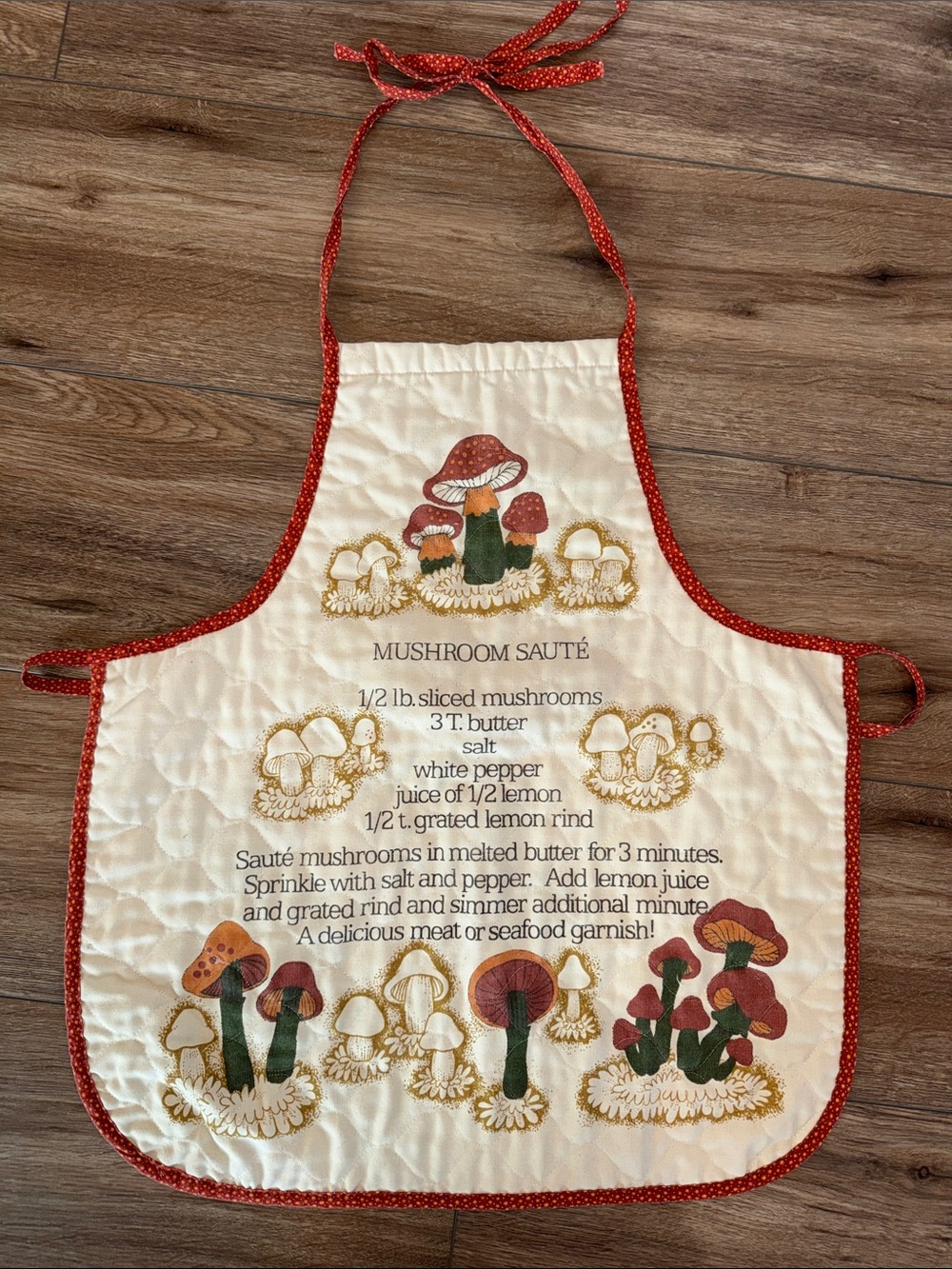 Vintage Cream Mushroom Sauté Kitchen Apron